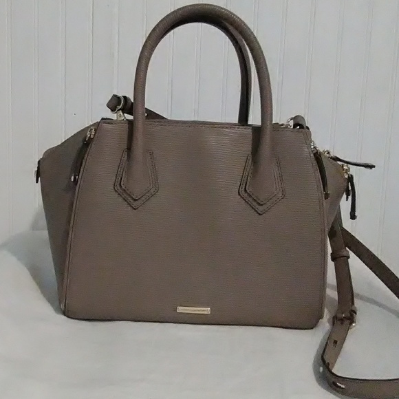 Rebecca Minkoff Handbags - SALE Auth Rebecca Minkoff Crossbody/Shoulder Bag
